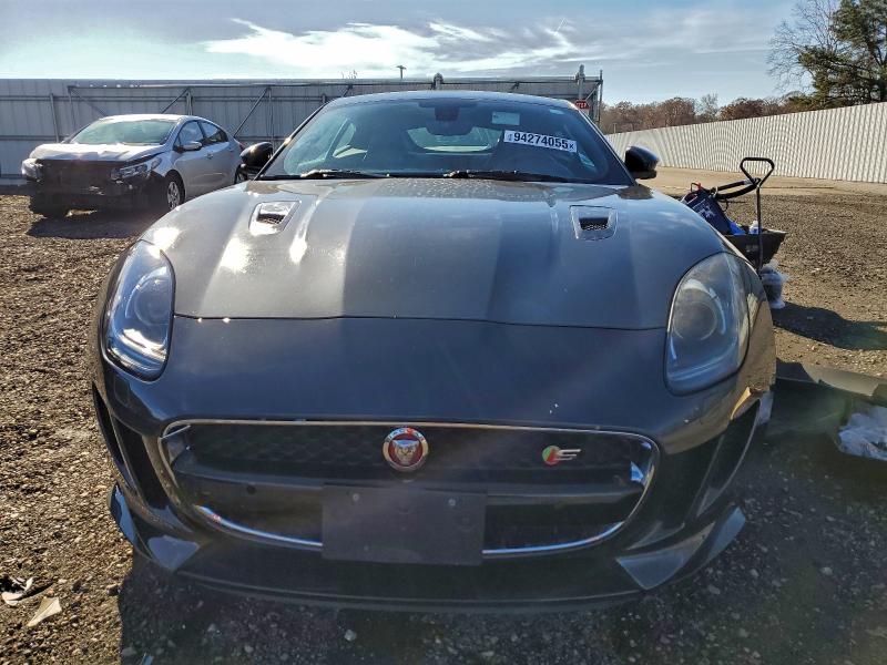 2016 Jaguar F-type