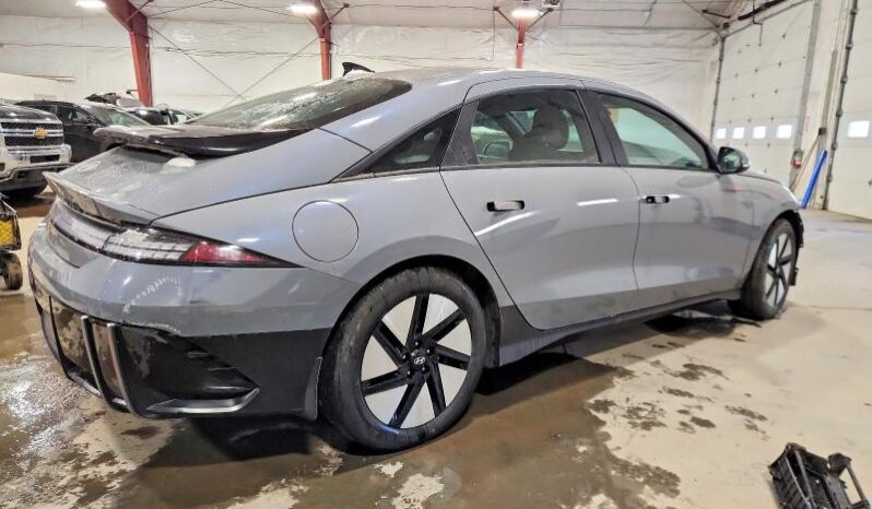 
								Hyundai IONIQ 6 full									