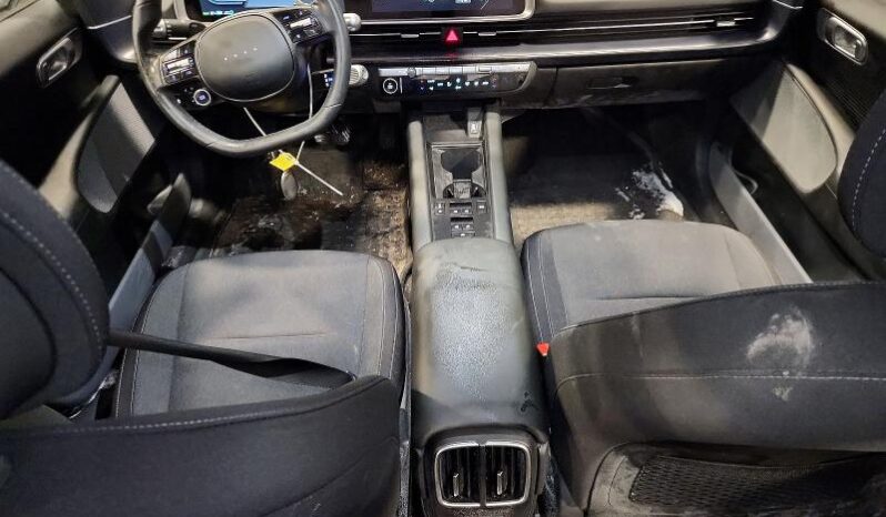 
								Hyundai IONIQ 6 full									