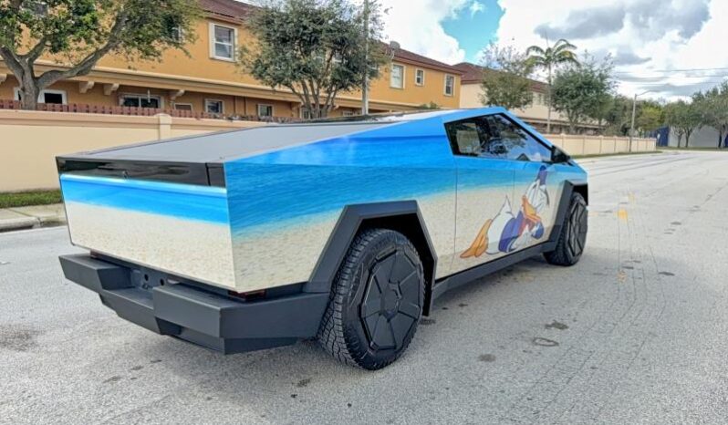 
								TESLA CYBERTRUCK full									