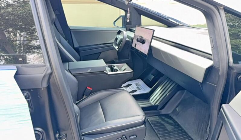 
								TESLA CYBERTRUCK full									