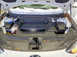 
										Hyundai IONIQ 6 full									