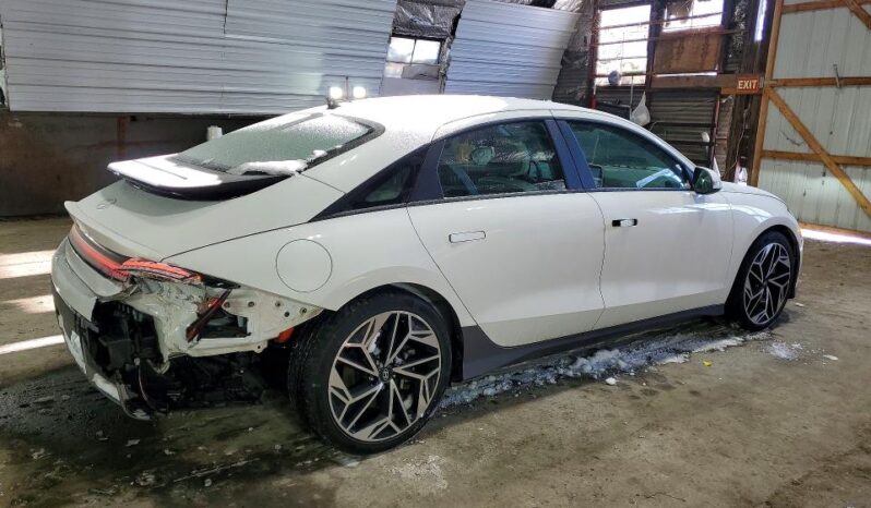 
								Hyundai IONIQ 6 full									