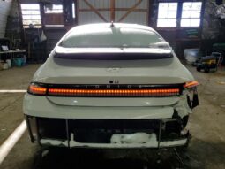 
										Hyundai IONIQ 6 full									