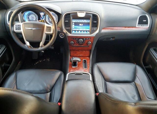 
								2013 Chrysler 300 full									