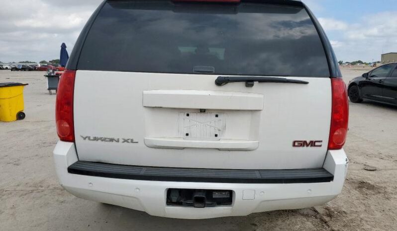 
								2013 Gmc Yukon full									
