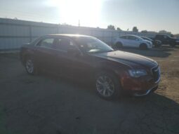 
										2018 Chrysler 300 full									