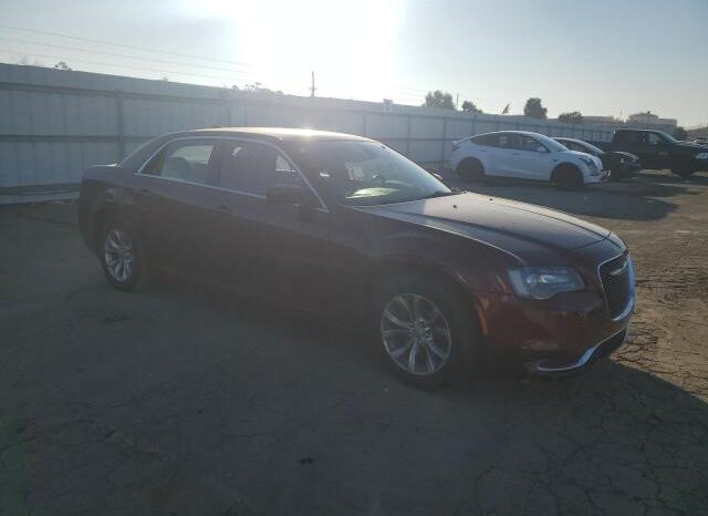 
								2018 Chrysler 300 full									