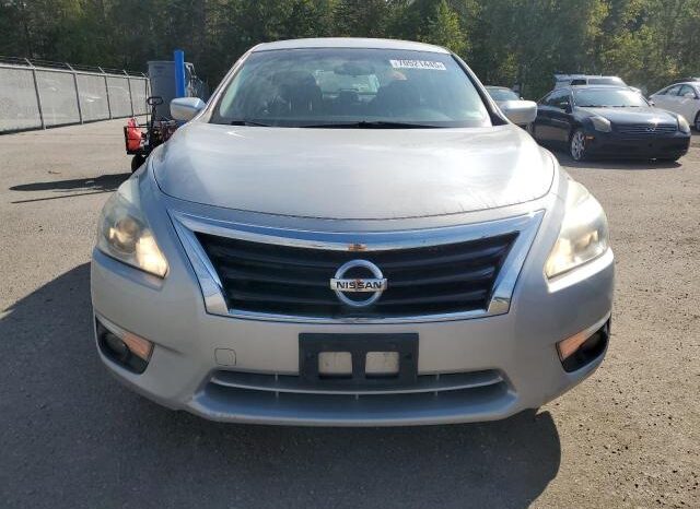 
								2015 Nissan Altima 2.5 full									