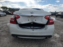 
										2017 Nissan Altima 2.5 full									