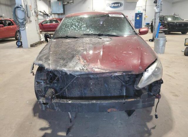 
								2013 Chrysler 200 tourin full									