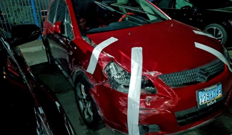 
								2012 Suzuki Sx4 full									