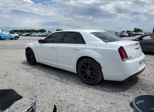 
								2019 Chrysler 300 tourin full									