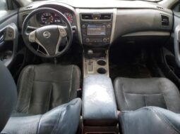 
										2015 Nissan Altima 2.5 full									