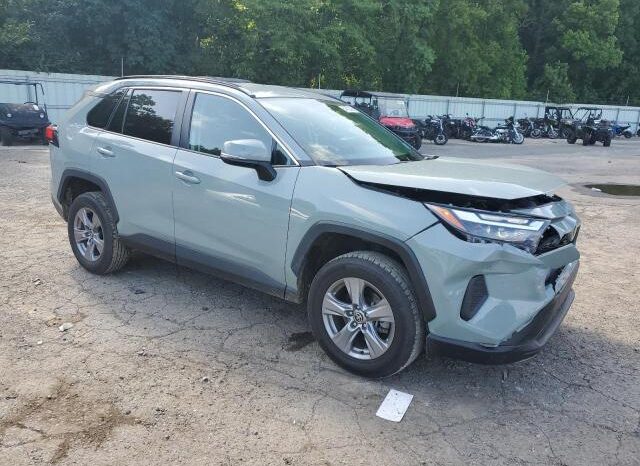 
								2022 Toyota Rav4 full									