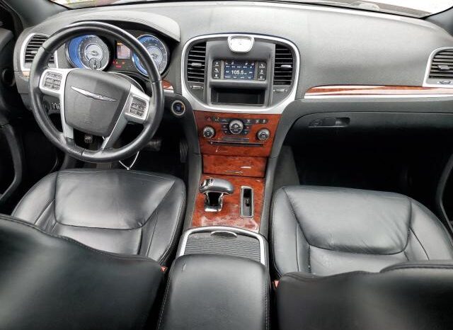 
								2012 Chrysler 300 full									