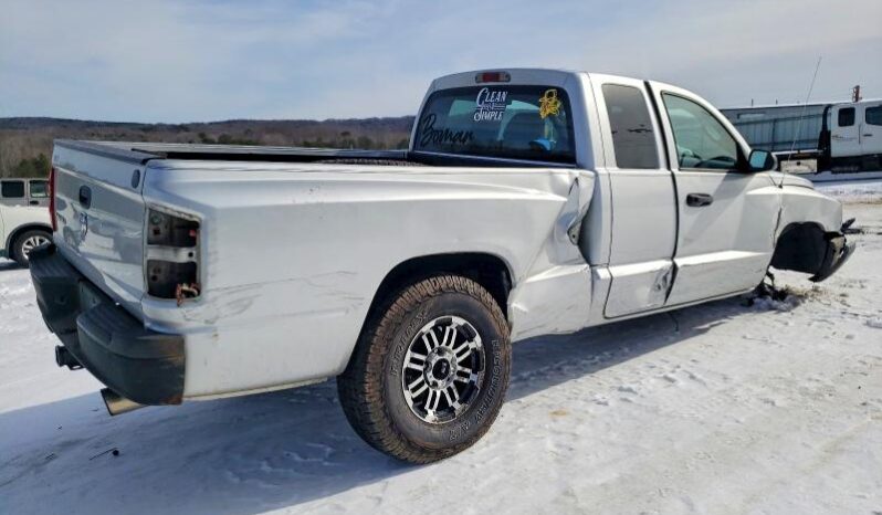 
								2006 Dodge Dakota full									
