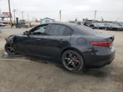 
										2021 Alfa romeo Giulia full									