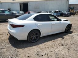 
										2017 Alfa romeo Giulia full									