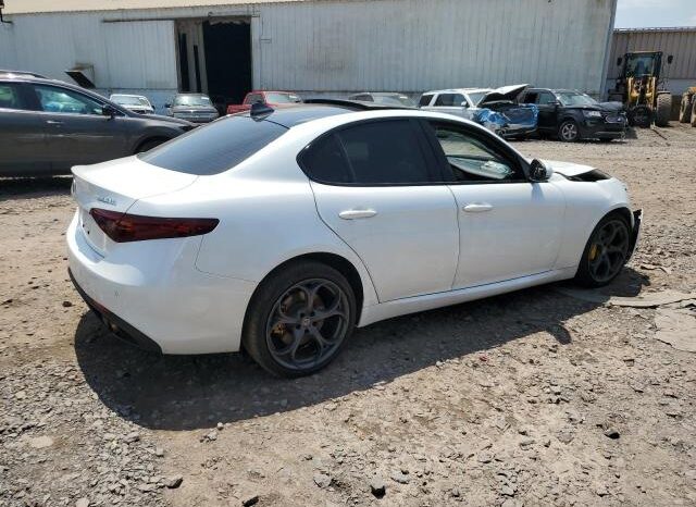 
								2017 Alfa romeo Giulia full									