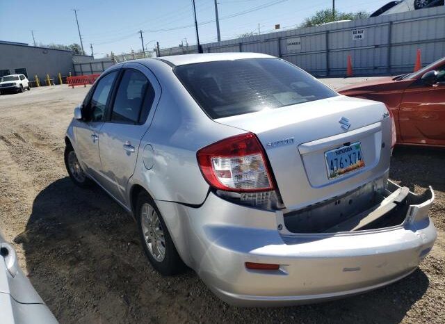 
								2013 Suzuki Sx4 full									