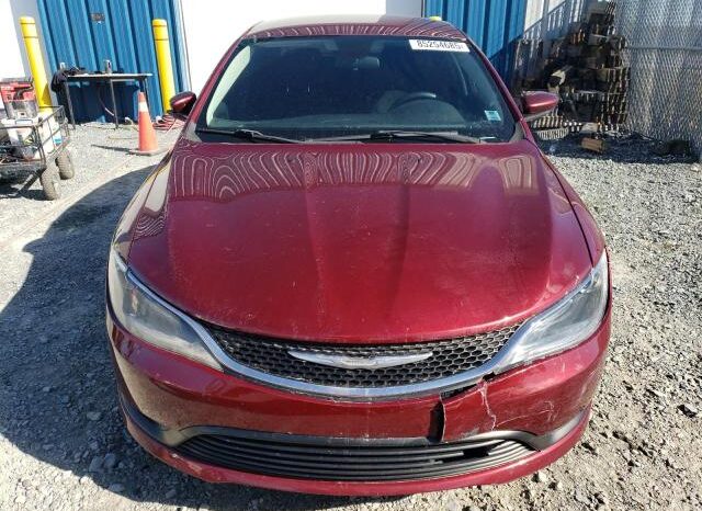 
								2015 Chrysler 200 lx full									