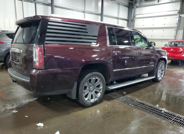 
								2017 Gmc Yukon full									