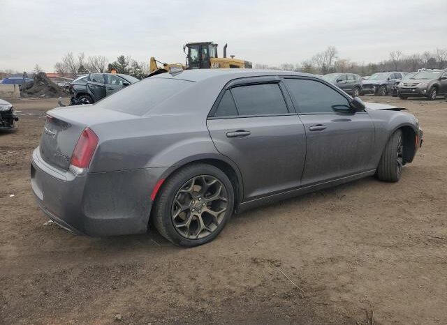 
								2016 Chrysler 300 full									