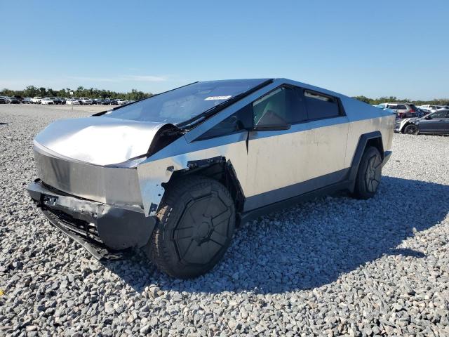 TESLA CYBERTRUCK