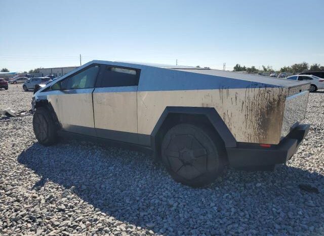 
								TESLA CYBERTRUCK full									