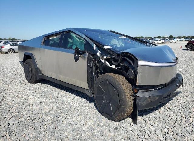 
								TESLA CYBERTRUCK full									