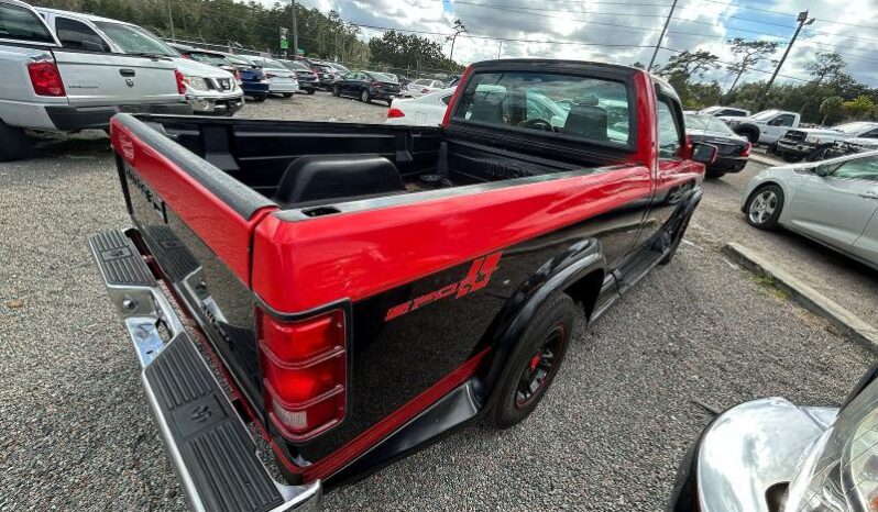 
								1994 Dodge Dakota full									