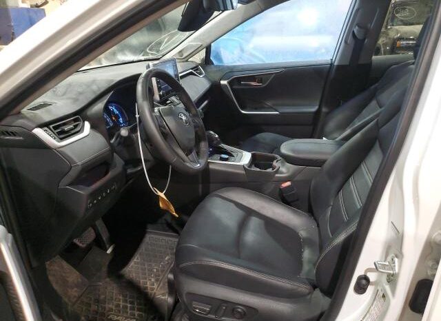 
								2020 Toyota Rav4 full									