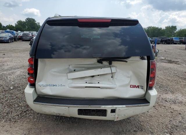 
								2014 Gmc Yukon full									