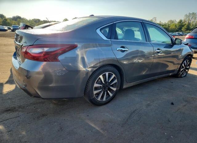
								2018 Nissan Altima 2.5 full									