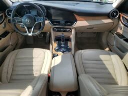 
										2018 Alfa romeo Giulia full									