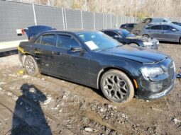 
										2017 Chrysler 300 full									