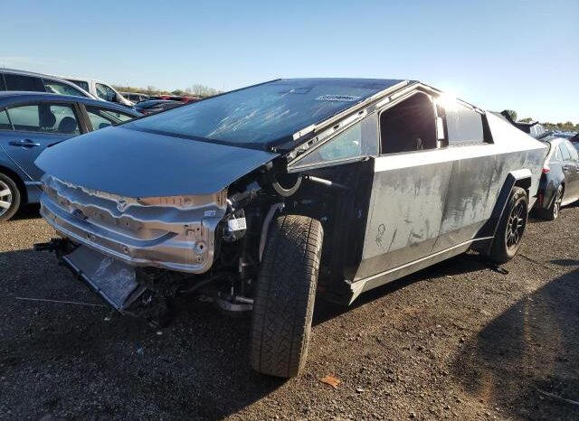 
								TESLA CYBERTRUCK full									