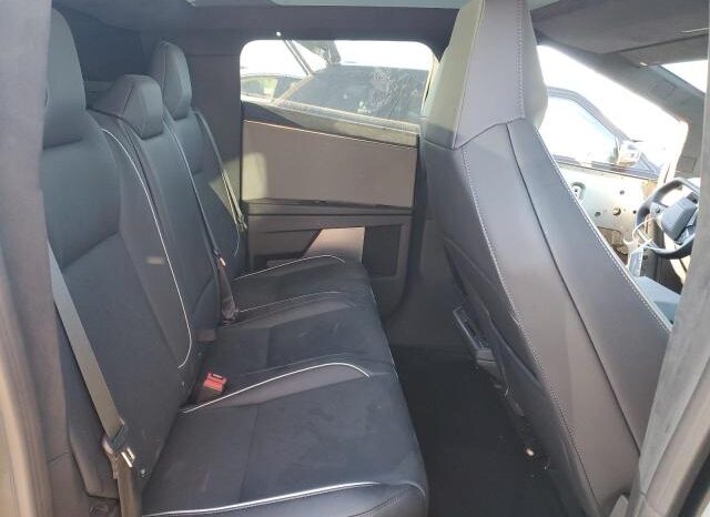 
								TESLA CYBERTRUCK full									