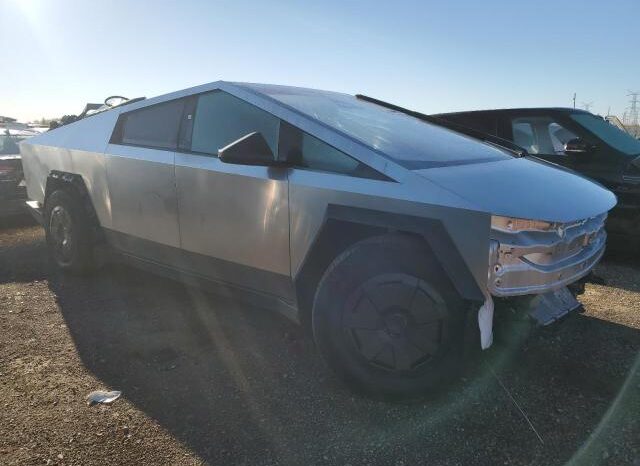 
								TESLA CYBERTRUCK full									