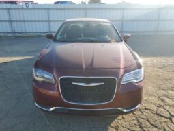 
										2018 Chrysler 300 full									