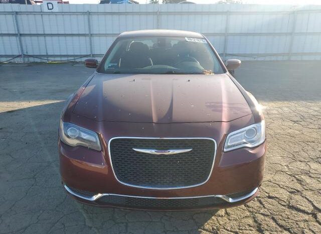 
								2018 Chrysler 300 full									