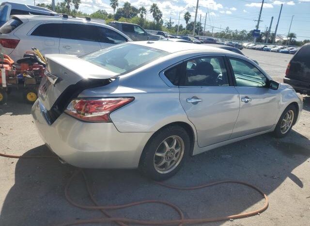 
								2015 Nissan Altima 2.5 full									
