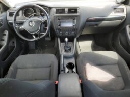 
										2015 Volkswagen Jetta se full									