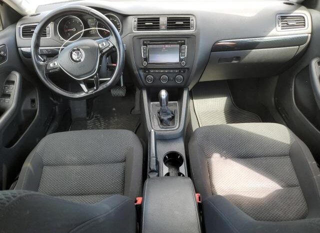 
								2015 Volkswagen Jetta se full									