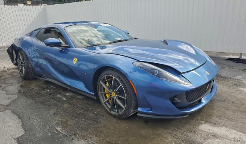 
								2021 Ferrari 812 superfast full									