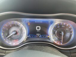 
										2019 Chrysler 300 full									