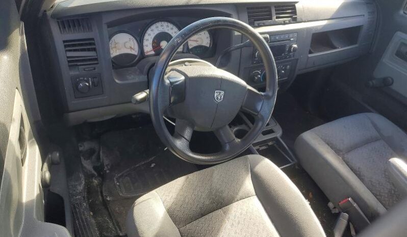 
								2008 Dodge Dakota full									