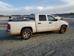 
										2005 Dodge Dakota full									