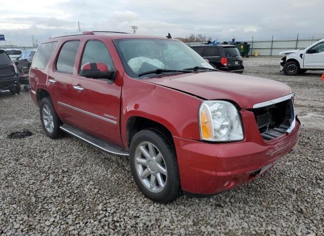 
								2013 Gmc Yukon full									